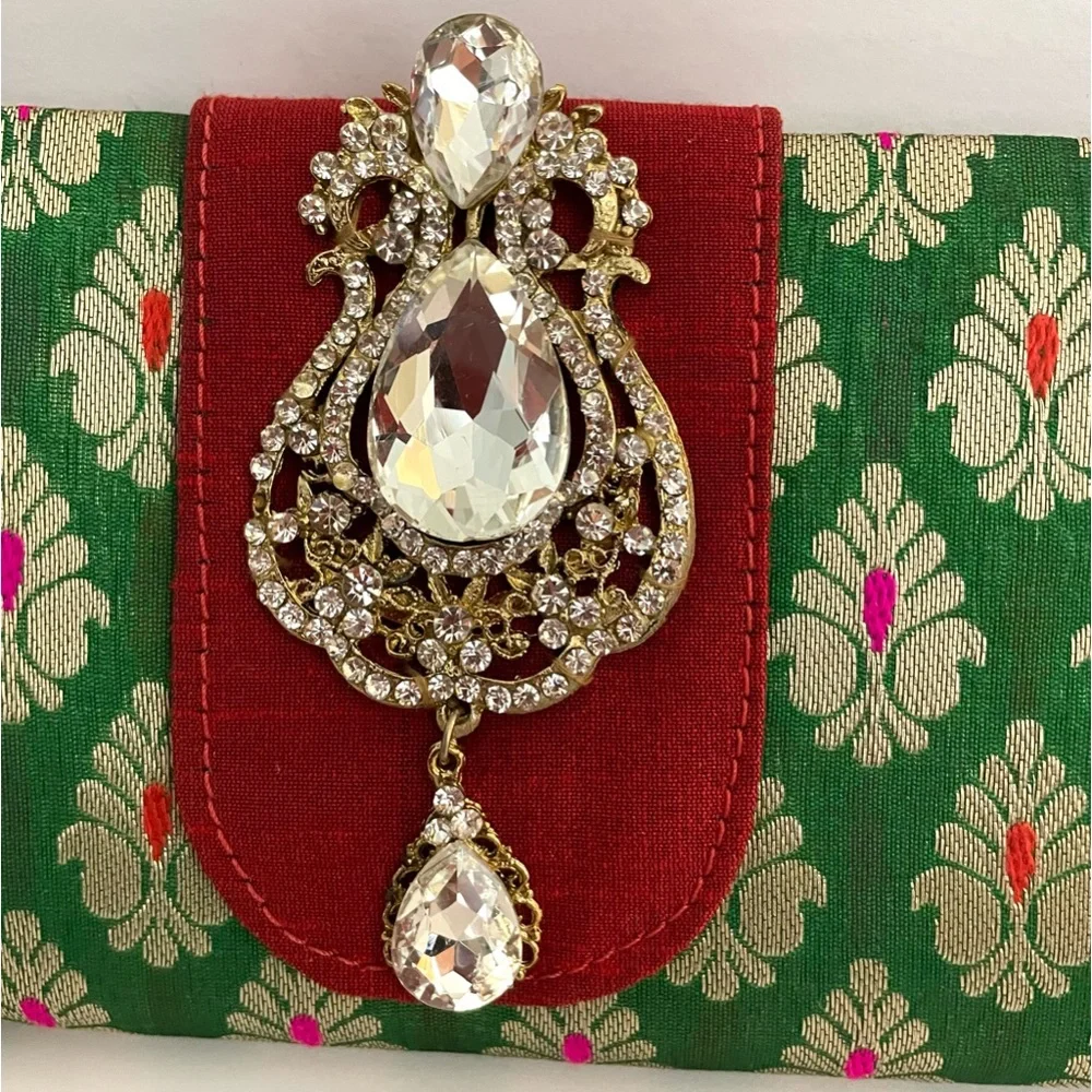 Clutch Bag with Zipper and Magnetic Button Closure Green Red Gold